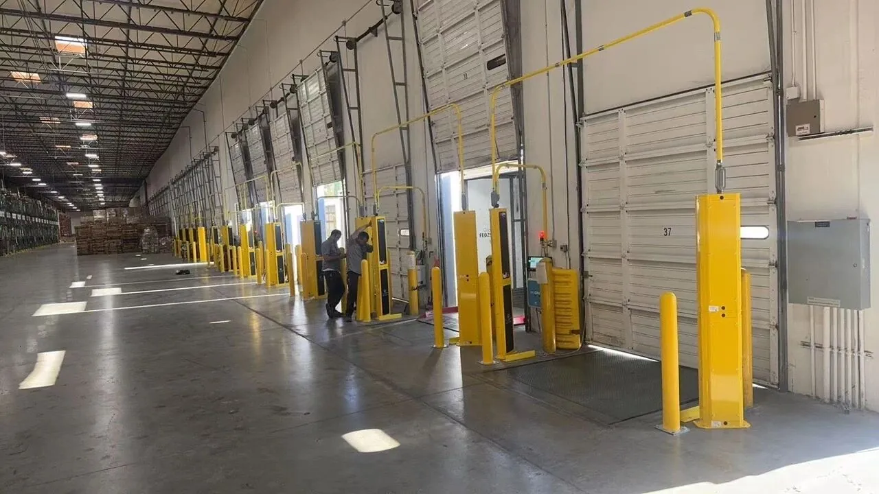 FedEx RFID dock readers at an LC warehouse